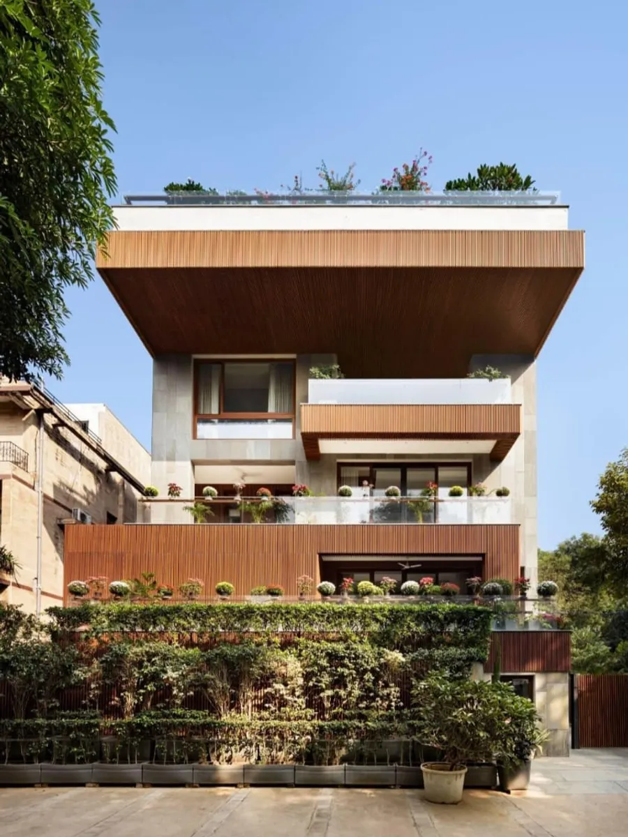 Wood-Facade Luxury Bungalow, Civil Lines, Prayagraj