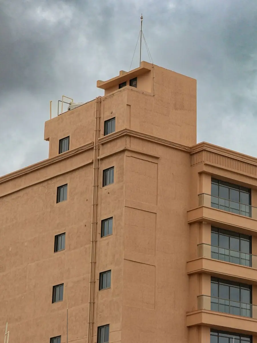 Commercial Construction in Lucknow & Prayagraj: Shops, Cafés, Clinics & Hotels
